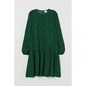 H&M BLACK and GREEN FLORAL SHORT & WIDE DRESS , Size M Relaxed Cute Summer